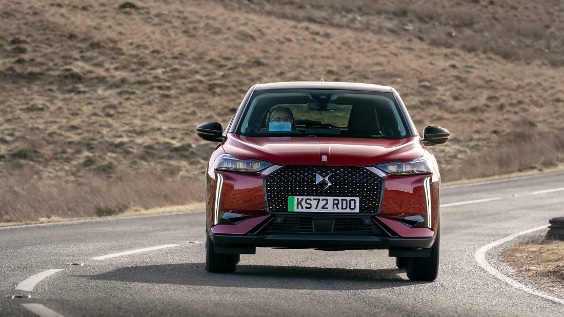 DS 3 E-Tense (2022-…) front fascia photo, grille, headlights, bumper, exterior