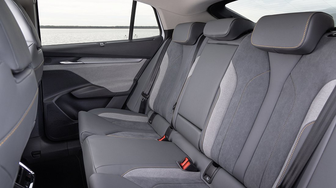 Škoda Enyaq Coupe iV 60 (2022-2023) rear seats, back seats, passenger seats, legroom, headroom, interior
