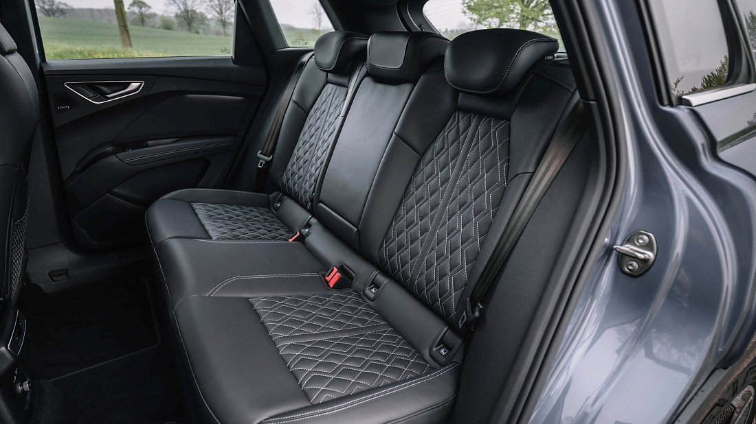 Audi Q4 Sportback e-tron 35 (2024-...) rear seats, back seats, passenger seats, legroom, headroom, interior