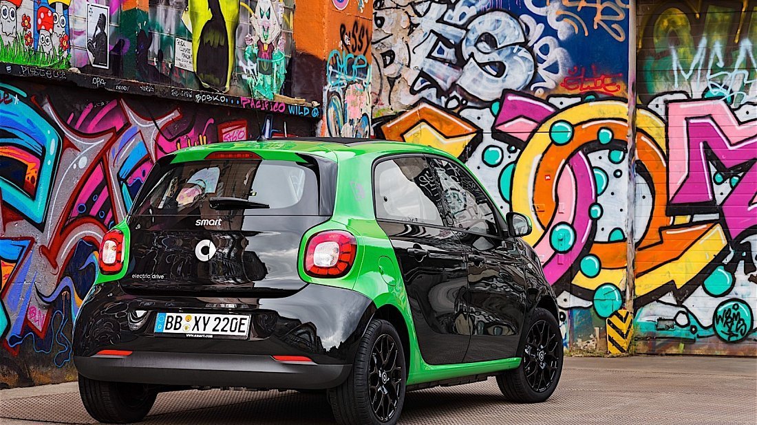 Smart EQ forfour (2017-2019) rear quarter, three-quarter view, diagonal, exterior