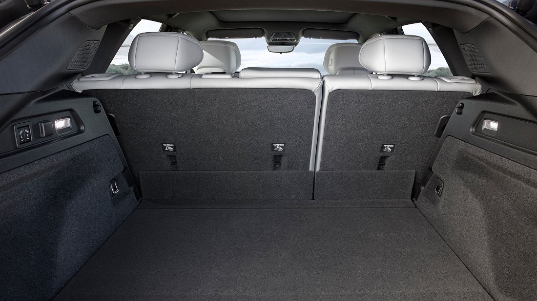 Cadillac Lyriq V (2025-…) trunk, boot, seats up, seats upright, cargo space, cargo volume, cargo capacity, storage