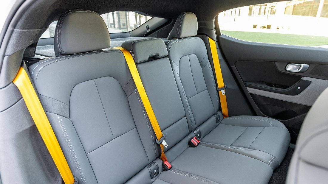 Polestar 2 Long Range Performance (2023-…) rear seats, back seats, passenger seats, legroom, headroom, interior