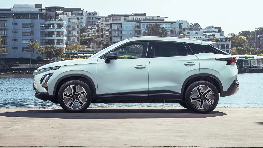 Omoda E5 (2024-...) side profile, silhouette, doors, wheels, exterior