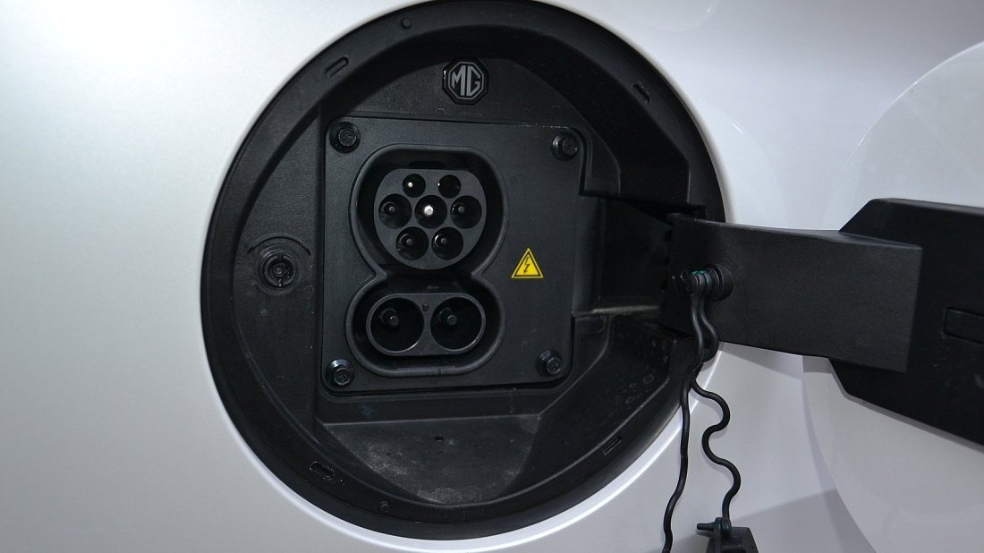 MG Marvel R (2021-…) charge port Europe, charging, inlet, plug, connector