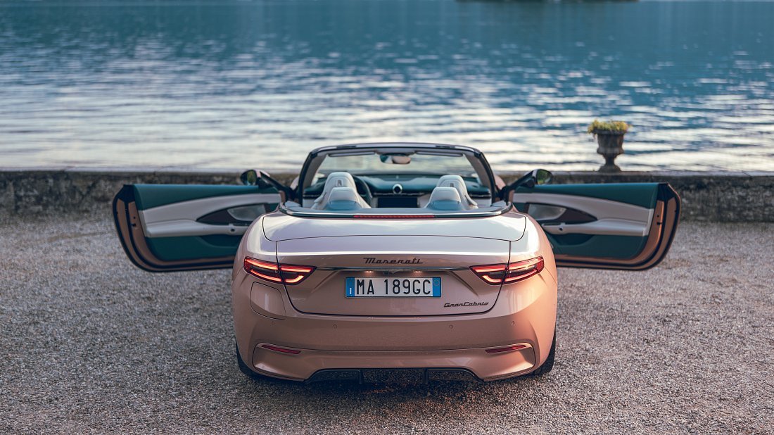 Maserati GranCabrio Folgore (2024-…) rear view photo, taillights, trunk, spoiler, badge, bumper, exterior