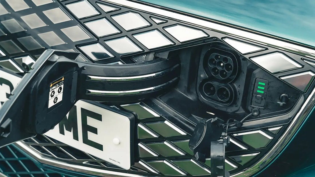 Genesis Electrified G80 AWD (2022-…) charge port Europe, charging, inlet, plug, connector