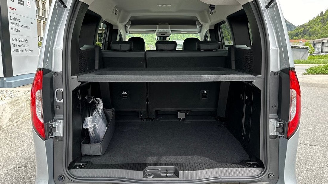 Mercedes EQT 200 Standard (2023-…) trunk, boot, seats up, seats upright, cargo space, cargo volume, cargo capacity, storage