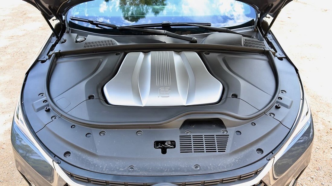 BYD Tang Flagship (2022-2024) frunk, front trunk, under hood, storage, cargo, capacity, bonus space
