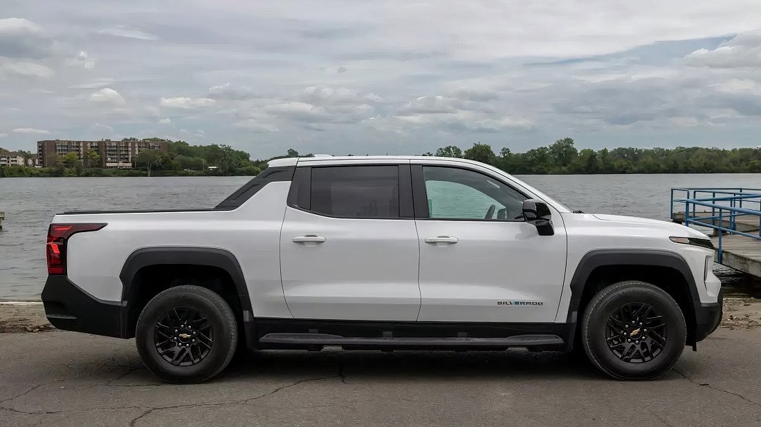 Chevrolet Silverado EV Work Truck Standard Range (2025-…) side profile, silhouette, doors, wheels, exterior