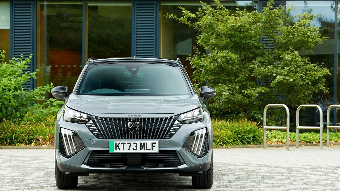 Peugeot e-2008 50 kWh (2023-…) front fascia, grille, headlights, bumper, exterior