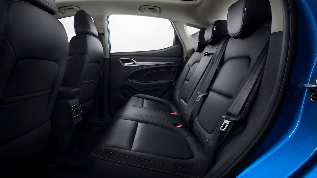 MG ZS EV Standard Range (2021-…) rear seats, back seats, passenger seats, legroom, headroom, interior