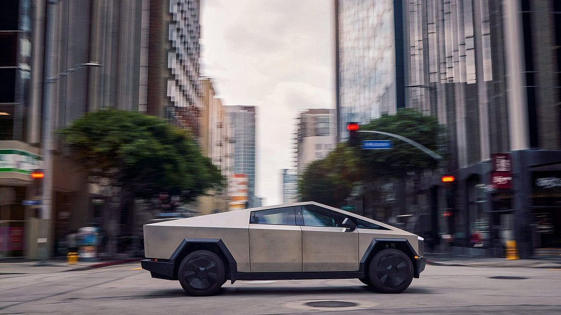 Tesla Cybertruck Cyberbeast (2024-…) side profile, silhouette, doors, wheels, exterior