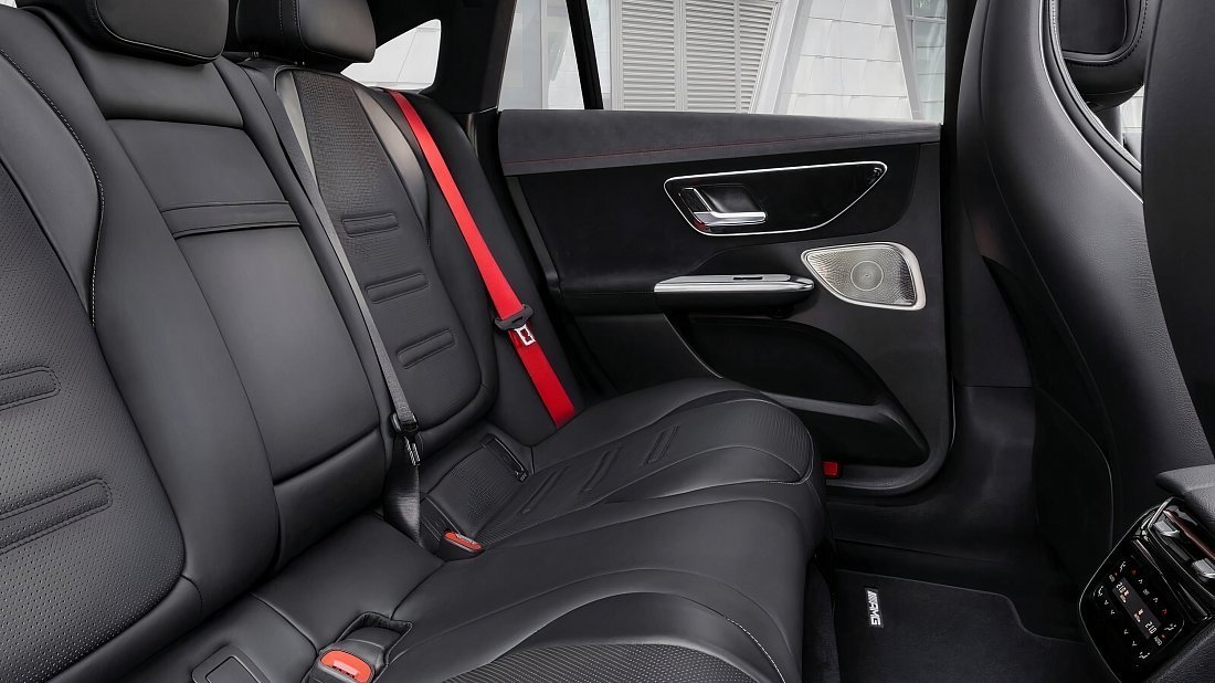 Mercedes EQE AMG 43 4MATIC (2022-…) rear seats photo, back seats, passenger seats, legroom, headroom, interior