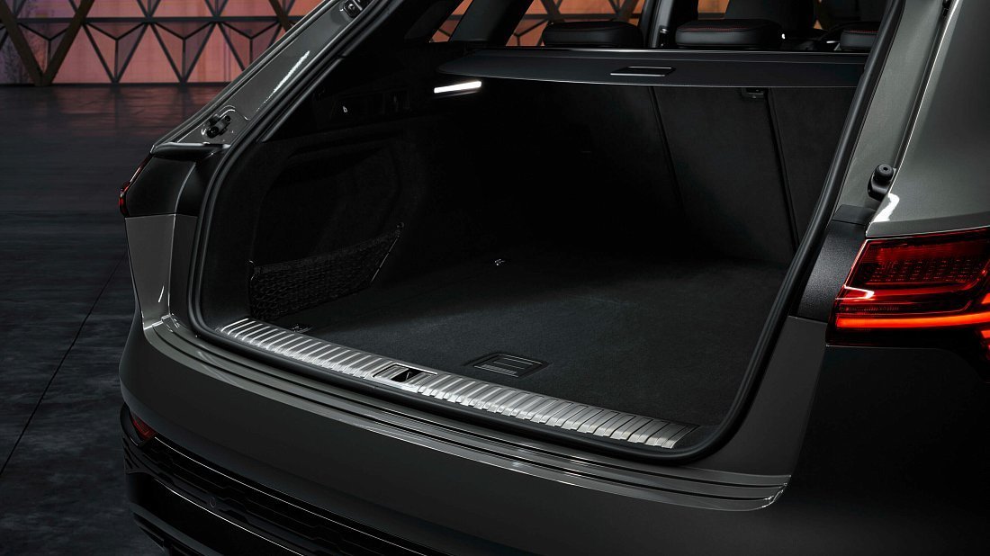 Audi Q8 e-tron 55 quattro (2022-…) trunk photo, boot, seats up, seats upright, cargo space, cargo volume, cargo capacity, storage