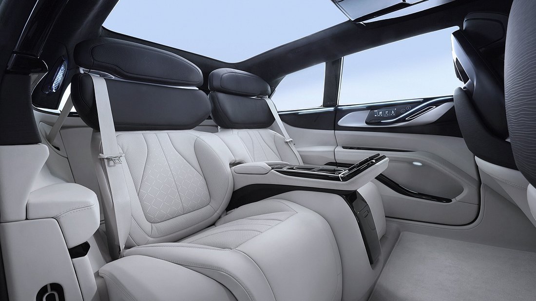 Faraday Future FF 91 2.0 Futurist Alliance (2023-…) rear seats, back seats, passenger seats, legroom, headroom, interior