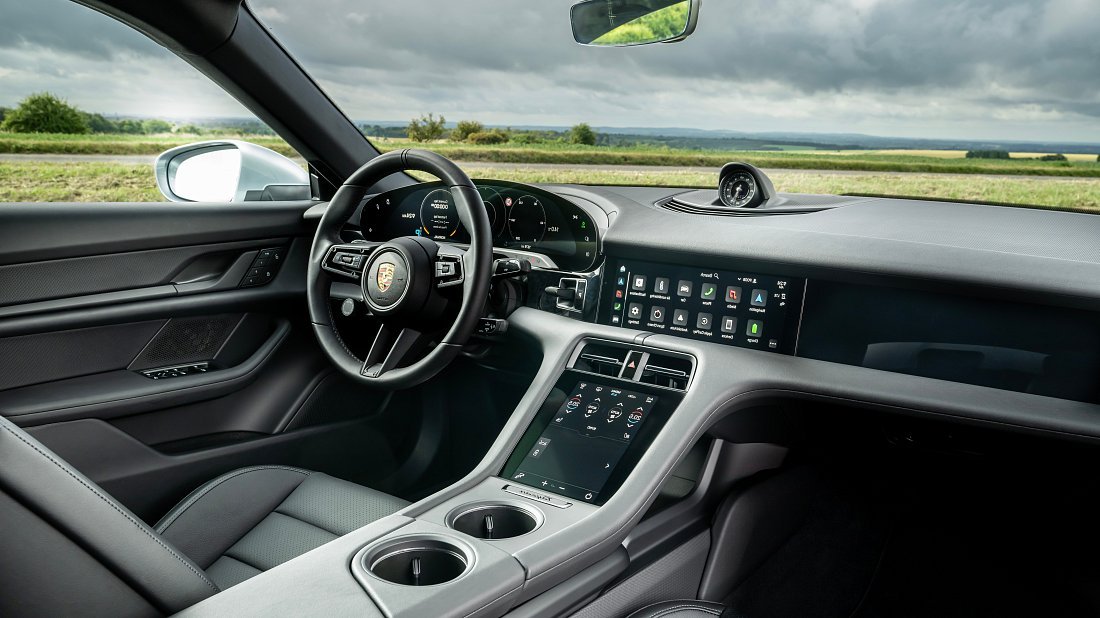 Porsche Taycan RWD Sport Turismo (2022-2024) interior, front seat, driver seat, dashboard, steering wheel, infotainment, cockpit