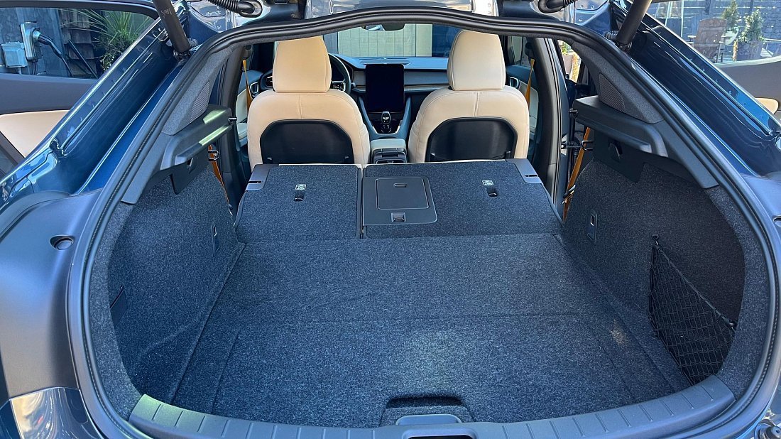 Polestar 2 Long Range Performance (2023-…) trunk, boot, expanded, folded seats, maximum volume, max cargo, max capacity, max storage