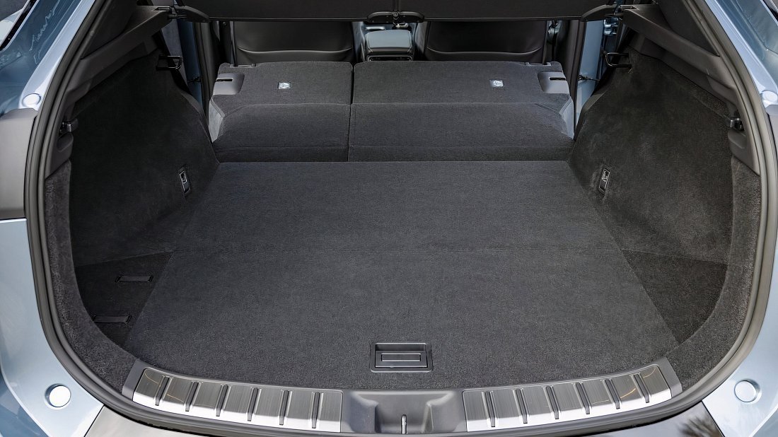 Lexus RZ 450e (2022-…) folded trunk photo, boot, expanded, folded seats, maximum volume, max cargo, max capacity, max storage