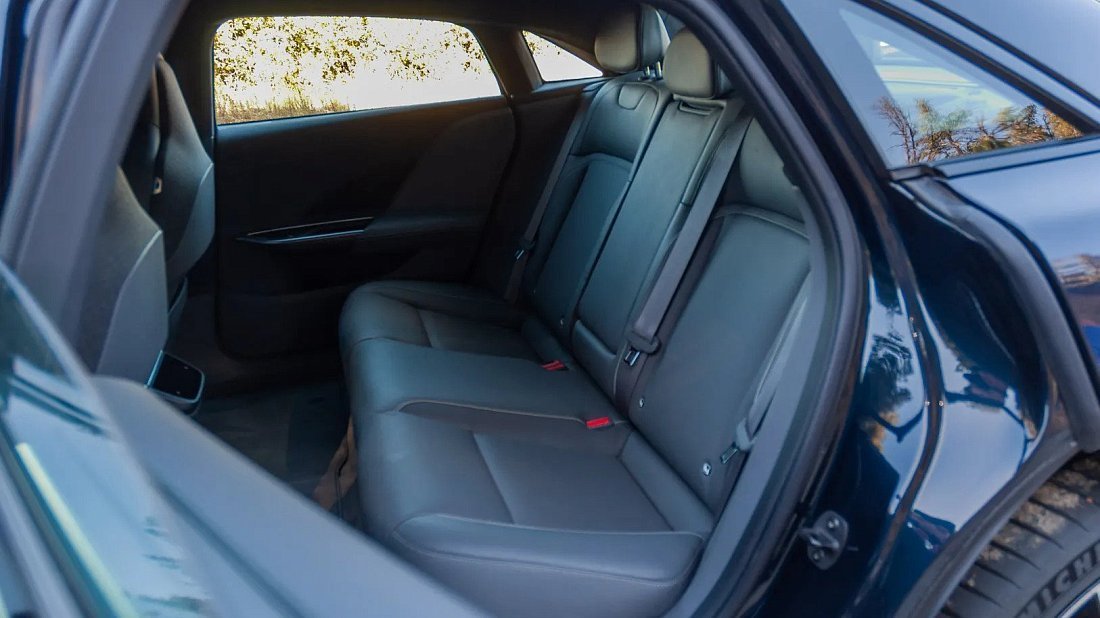 Lucid Air Sapphire (2023-…) rear seats, back seats, passenger seats, legroom, headroom, interior