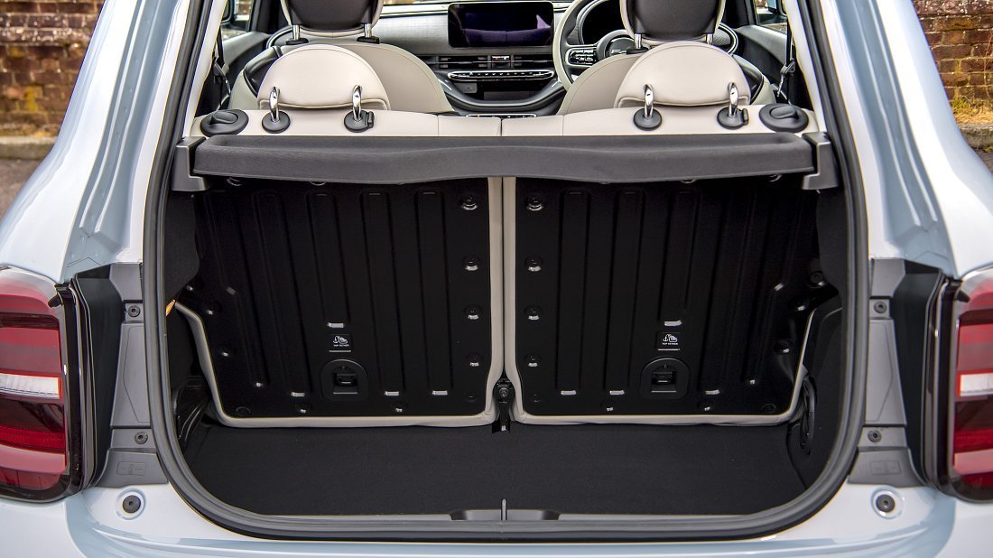 Fiat 500e 3+1 24 kWh (2022-…) trunk, boot, seats up, seats upright, cargo space, cargo volume, cargo capacity, storage