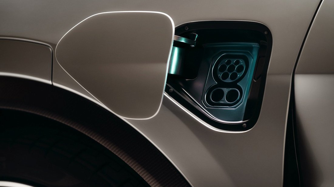 Lotus Eletre 600 (2023-…) charge port Europe, charging, inlet, plug, connector