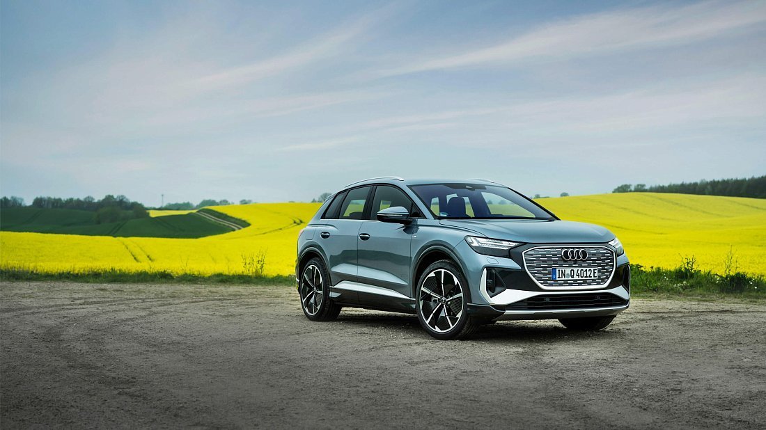 Audi Q4 e-tron 35 (2024-...) front view, front quarter, diagonal, exterior