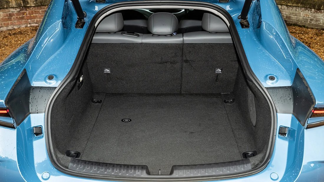 MG IM5 Standard Range (2025-...) trunk photo, boot, seats up, seats upright, cargo space, cargo volume, cargo capacity, storage