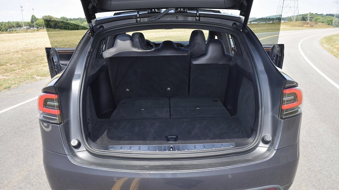 Tesla Model X P90D (2016) trunk, boot, expanded, folded seats, maximum volume, max cargo, max capacity, max storage