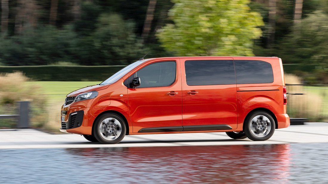 Opel Zafira Electric Life M 50 kWh (2020-2024) side profile, silhouette, doors, wheels, exterior