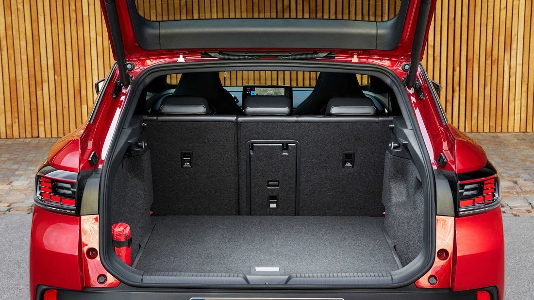 Volkswagen ID.5 GTX (2023-…) trunk, boot, seats up, seats upright, cargo space, cargo volume, cargo capacity, storage