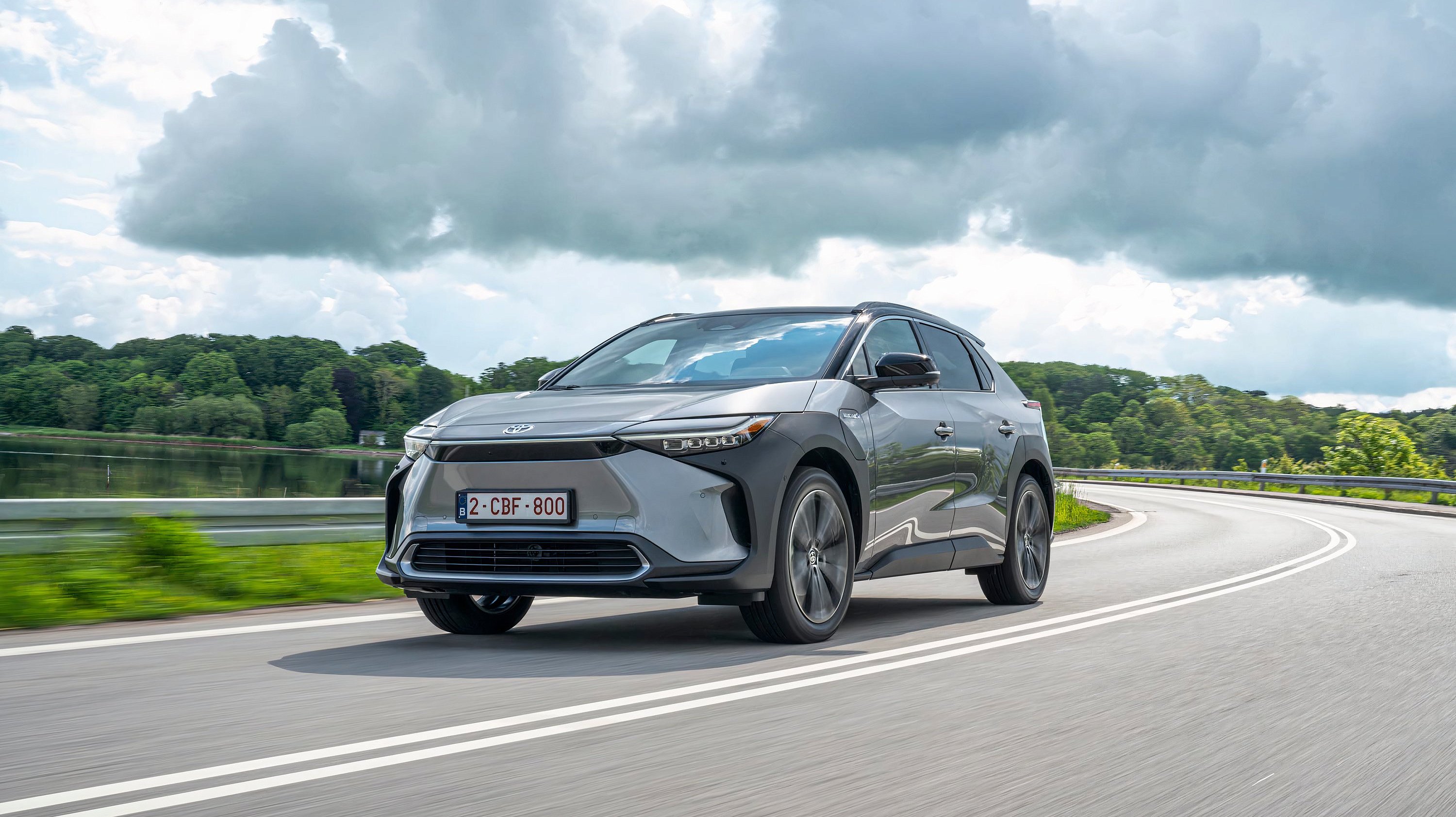 Toyota bZ4X (bZ) AWD 2025 - EV Charging Calculator USA | Green Cars Compare