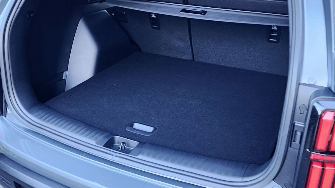 KGM Torres EVX (2024-...) trunk photo, boot, seats up, seats upright, cargo space, cargo volume, cargo capacity, storage