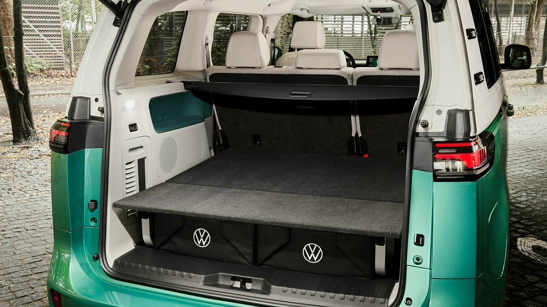Volkswagen ID.Buzz Long Pro S (2024-…) trunk, boot, seats up, seats upright, cargo space, cargo volume, cargo capacity, storage