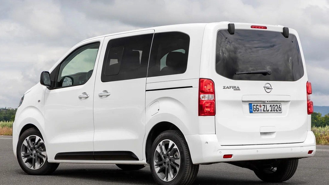 Opel Zafira Electric Life S 50 kWh (2020-2021) rear quarter, three-quarter view, diagonal, exterior