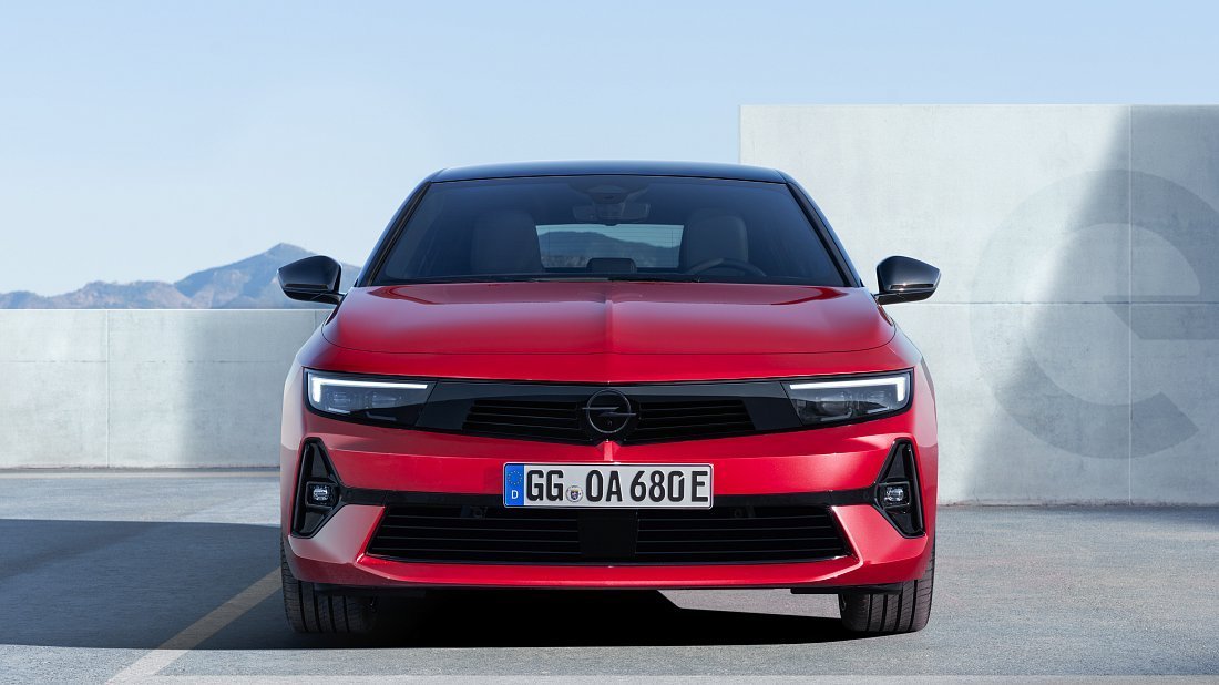 Opel Astra Electric Sports Tourer (2023-…) front fascia, grille, headlights, bumper, exterior