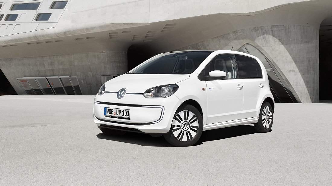 Volkswagen e-Up! 18.7 kWh (2013-2019) front view, front quarter, diagonal, exterior