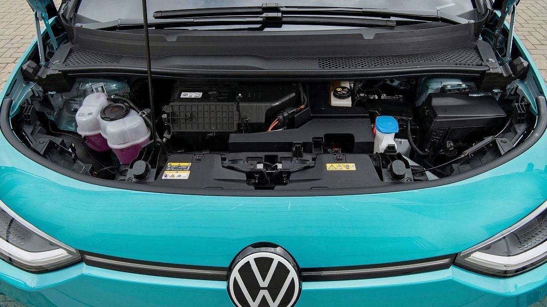 Volkswagen ID.3 Pro Performance (2020-2023) frunk, front trunk, under hood, storage, cargo, capacity, bonus space