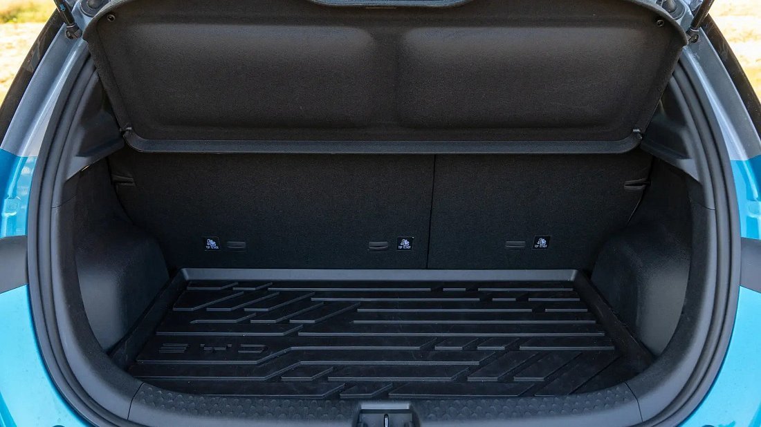 BYD Dolphin Comfort/Design (2023-…) trunk, boot, seats up, seats upright, cargo space, cargo volume, cargo capacity, storage