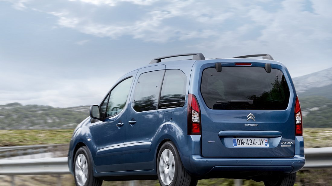 Citroën e-Berlingo Multispace (2017-2020) rear view, taillights, trunk, spoiler, badge, bumper, exterior