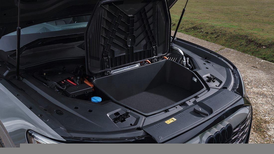 Audi Q8 e-tron 50 quattro (2022-…) frunk photo, front trunk, under hood, storage, cargo, capacity, bonus space