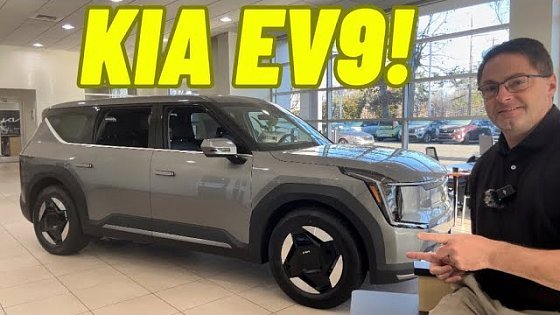 Video: Cool 2024 Kia EV9 Features, Gadgets, and Technology!