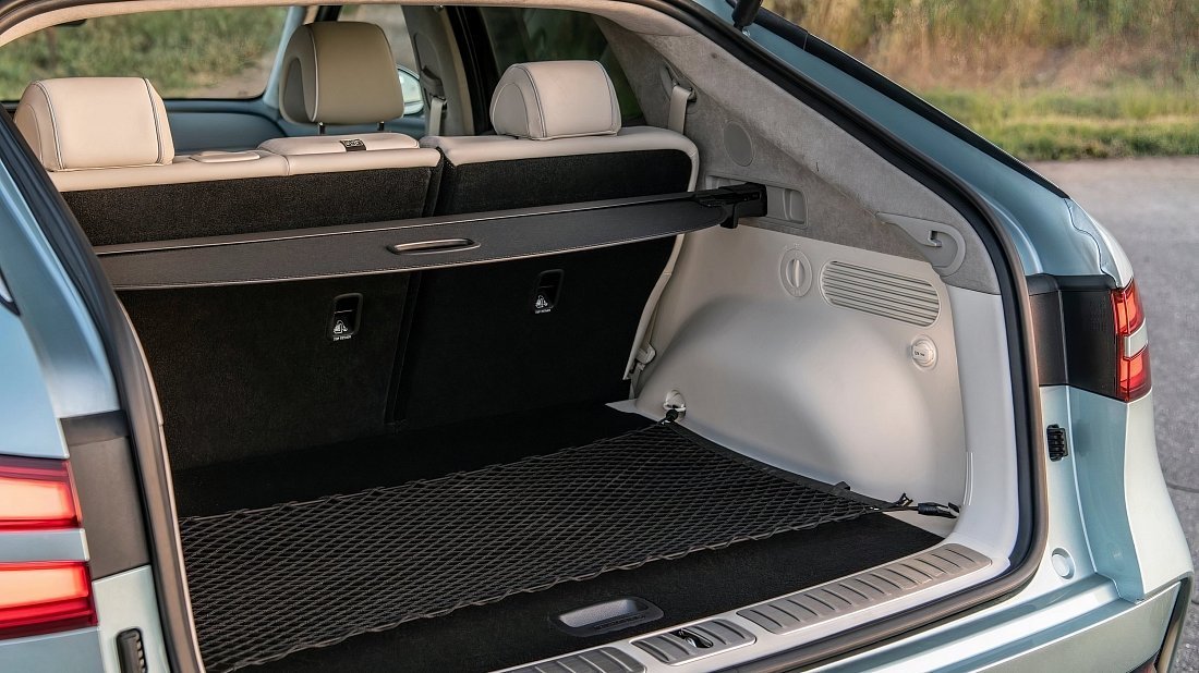 Genesis GV60 Standard AWD (2024-…) trunk, boot, seats up, seats upright, cargo space, cargo volume, cargo capacity, storage