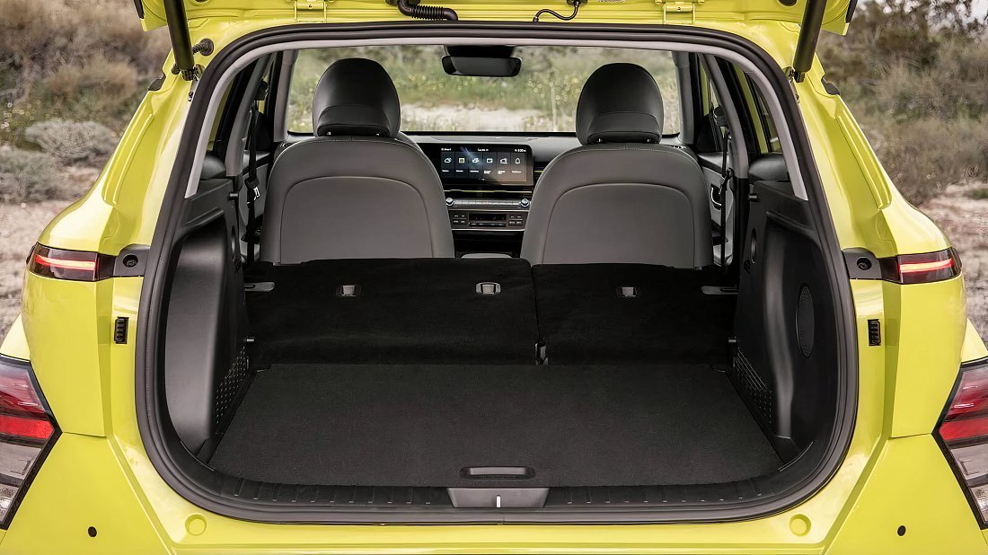 Hyundai Kona Electric Long Range (2023-…) trunk, boot, expanded, folded seats, maximum volume, max cargo, max capacity, max storage