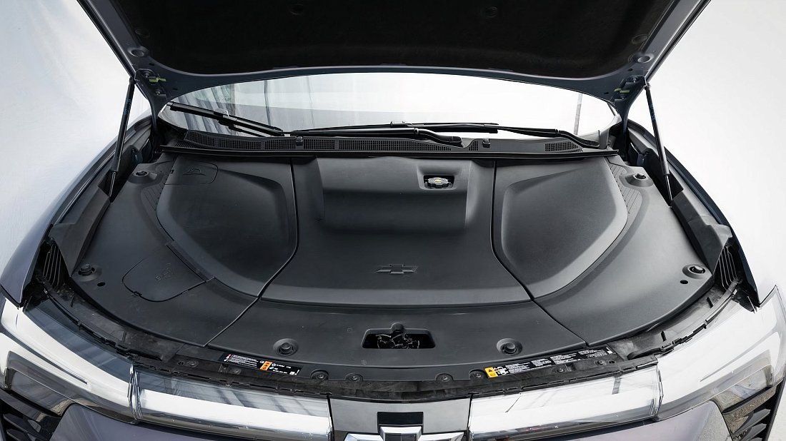 Chevrolet Blazer EV FWD (2025-…) frunk, front trunk, under hood, storage, cargo, capacity, bonus space