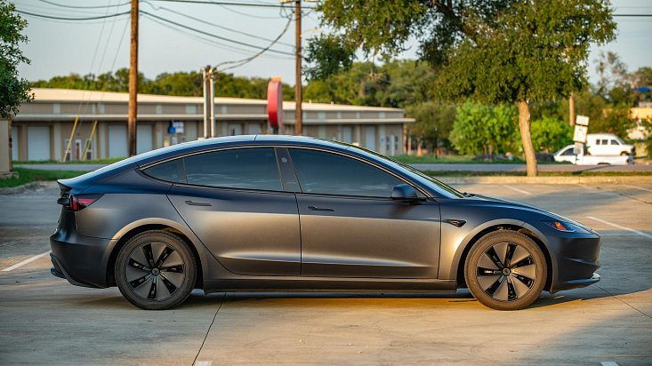 Tesla Model 3 RWD 2025 - EV Range Map Global | Green Cars Compare