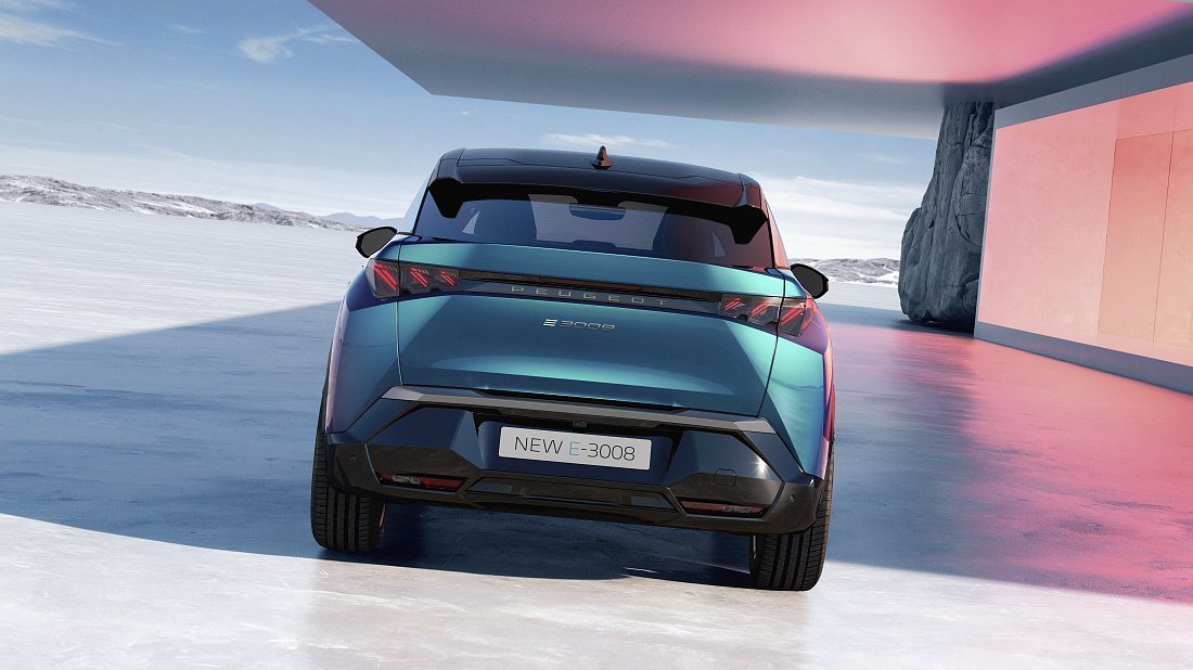 Peugeot e-3008 98 kWh Long Range FWD (2024-…) rear view, taillights, trunk, spoiler, badge, bumper, exterior