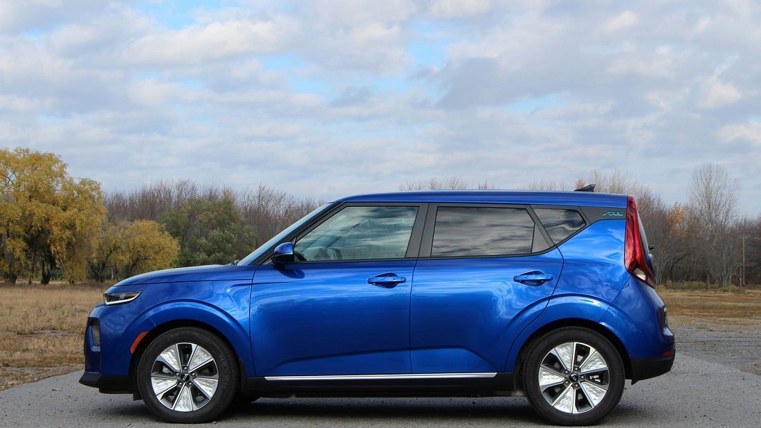 Kia Soul EV Standard Range (2020-…) side profile, silhouette, doors, wheels, exterior