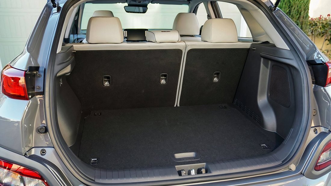 Hyundai Kona Electric Long Range (2021-2023) trunk photo, boot, seats up, seats upright, cargo space, cargo volume, cargo capacity, storage