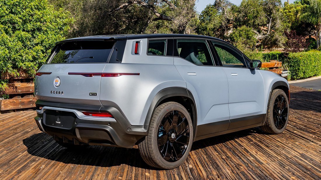 Fisker Ocean Ultra (2023-2024) rear quarter, three-quarter view, diagonal, exterior