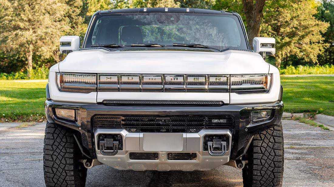 GMC Hummer EV Pickup 3X Extended Range (2021-…) front fascia, grille, headlights, bumper, exterior